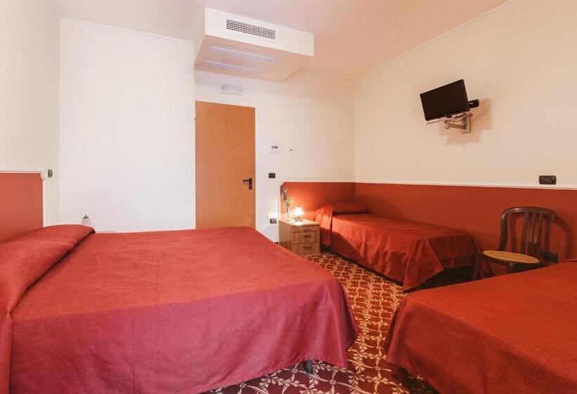 발코니가 있는 4인용 스탠다드 룸, Villa Del Sorriso