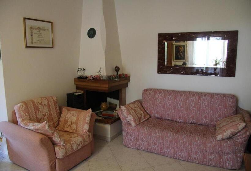 4인용 스탠다드 룸, B&b Valmarecchia