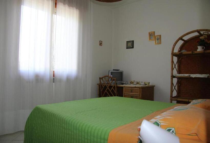Standard room with outdoor bath, B&b Valmarecchia