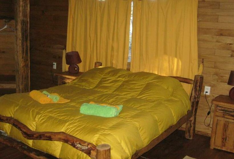 חדר אקונומי, La Casa Escondida