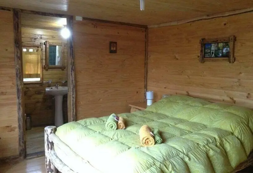 اتاق اکونومی, La Casa Escondida