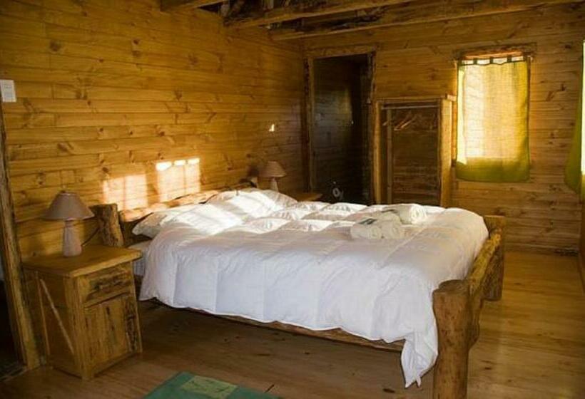 חדר אקונומי, La Casa Escondida