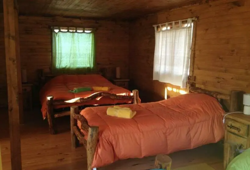 اتاق اکونومی, La Casa Escondida
