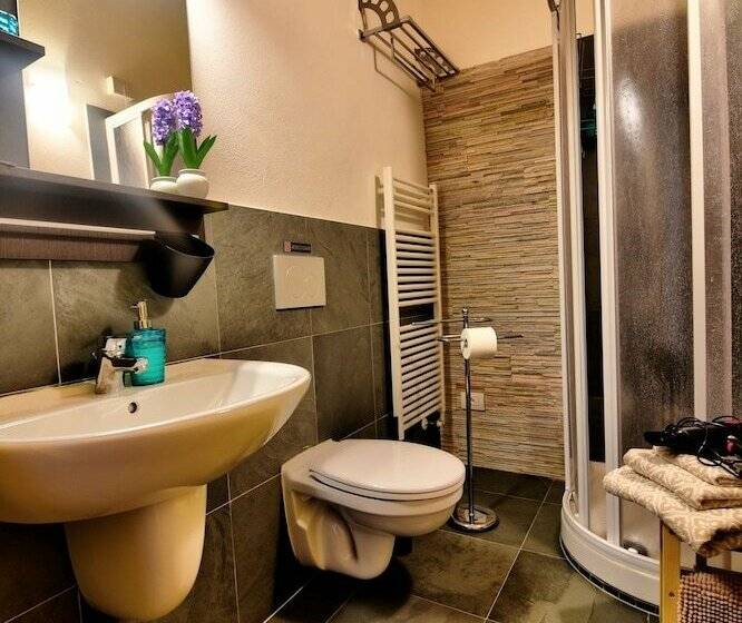 اتاق خانوادگی, Bed & Breakfast Le Due G