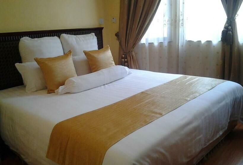 Президентский Люкс, Gold Crest Hotel   Arusha