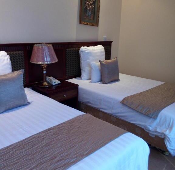 Президентский Люкс, Gold Crest Hotel   Arusha