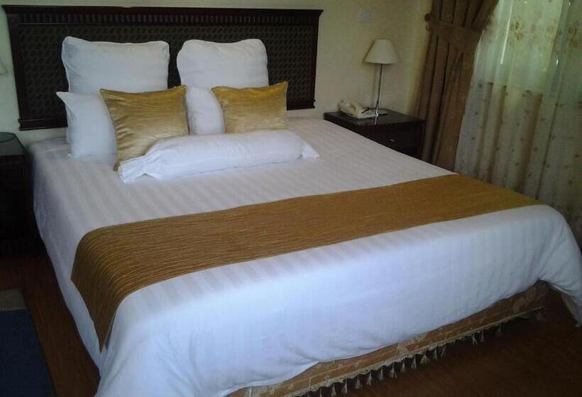 Президентский Люкс, Gold Crest Hotel   Arusha