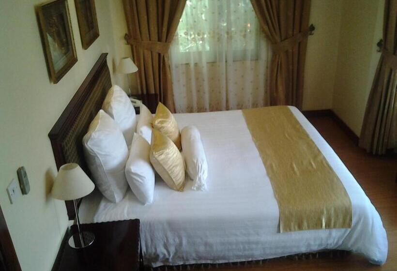 이그제큐티브 스위트, Gold Crest Hotel   Arusha