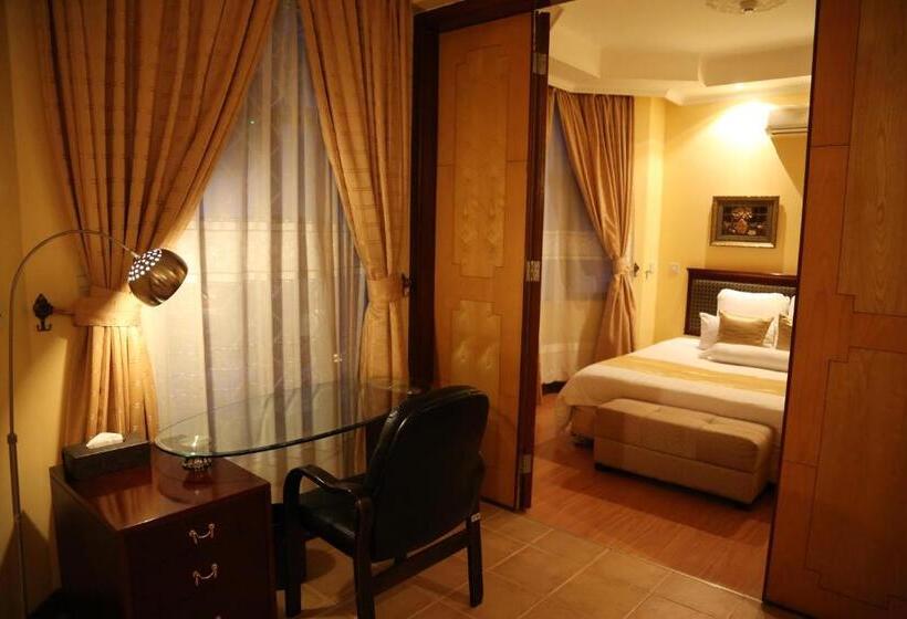 Президентский Люкс, Gold Crest Hotel   Arusha