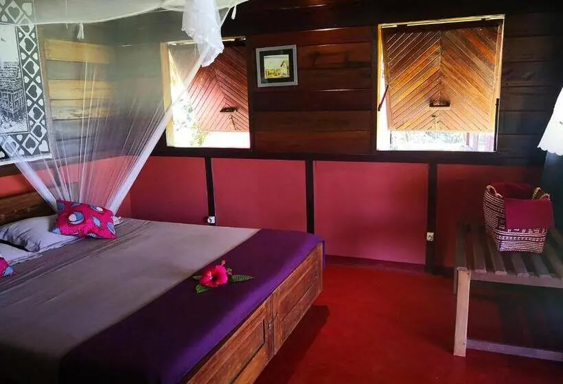 بانگلوی استاندارد با چشم‌انداز دریا, Boraha Village Ecolodge