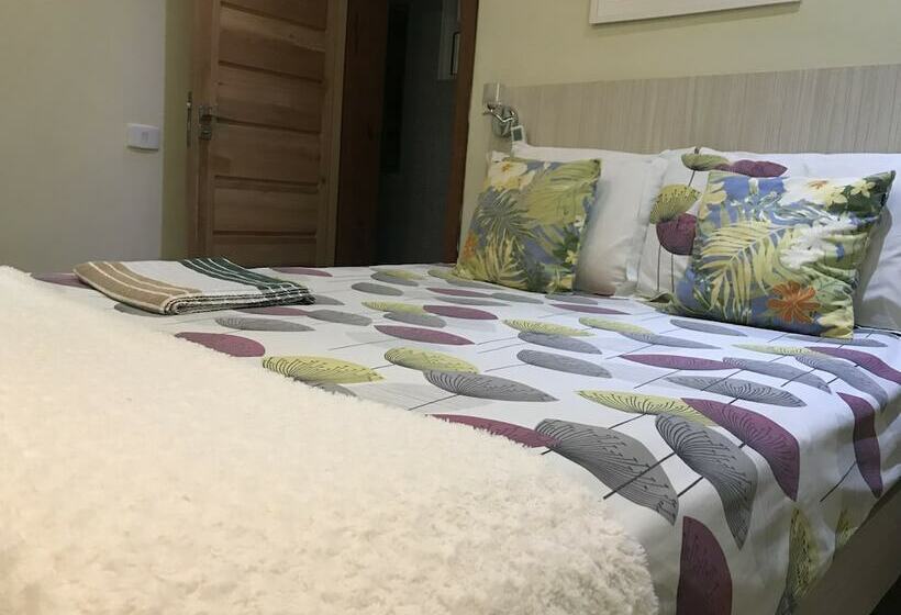 غرفة قياسية, Casa Inglesa