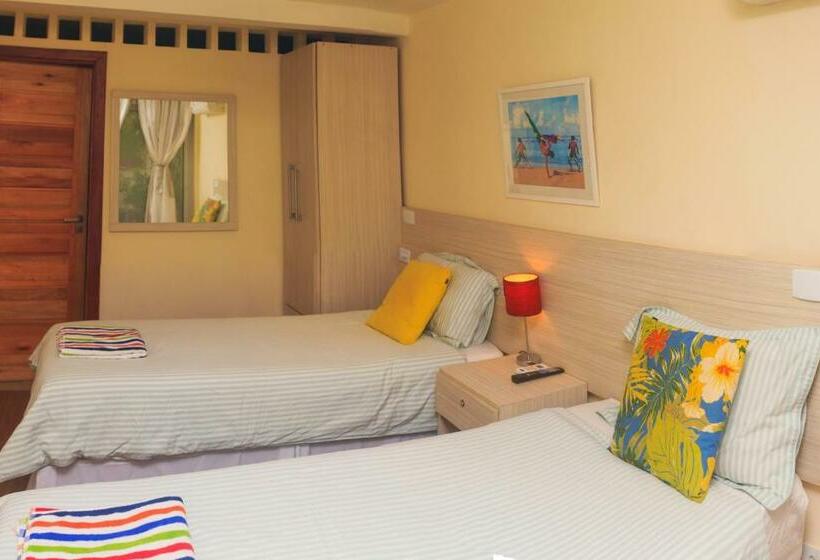 غرفة قياسية, Casa Inglesa