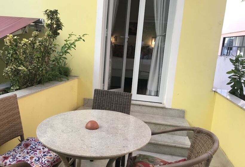 家庭间, Casa Inglesa