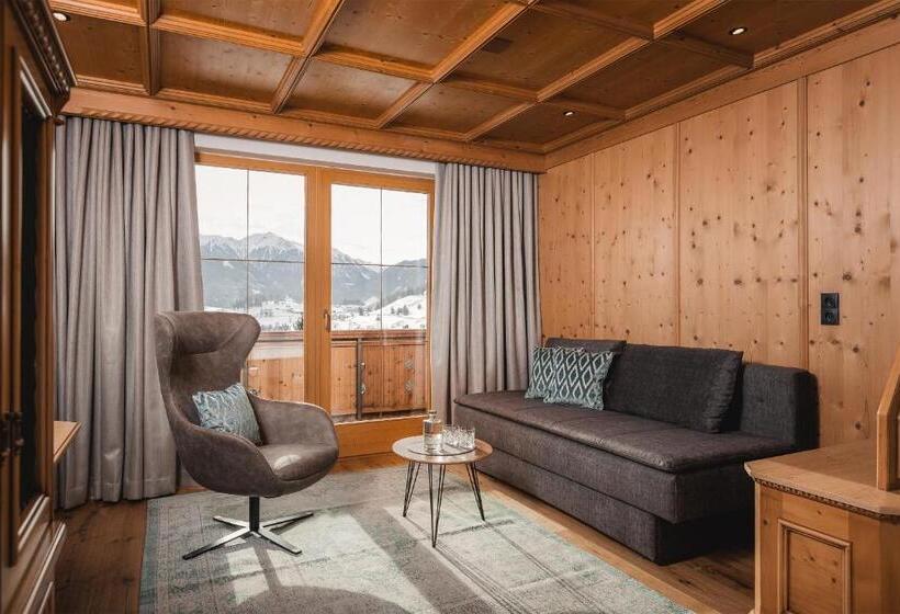 سوئیت جونیور با چشمانداز باغ, Fisserhof