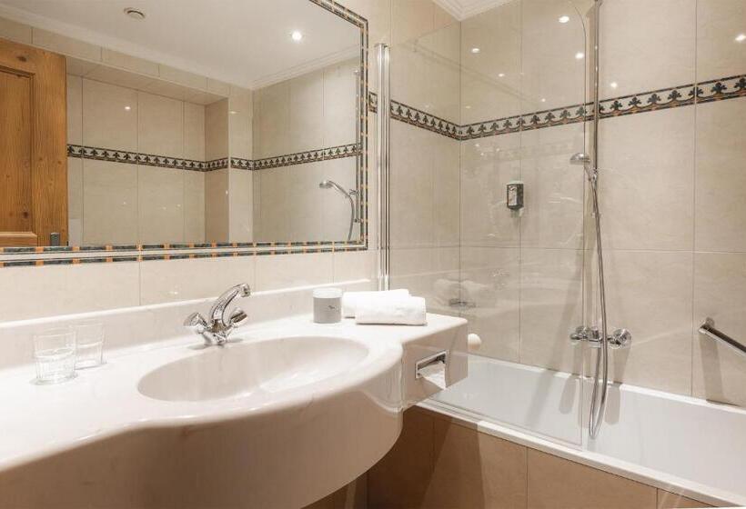 سوییت خانوادگی, Fisserhof