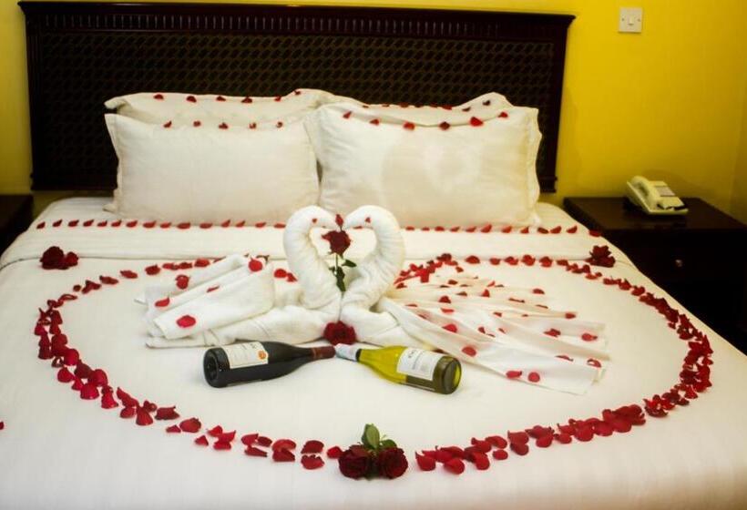 Президентский Люкс, Gold Crest Hotel   Arusha