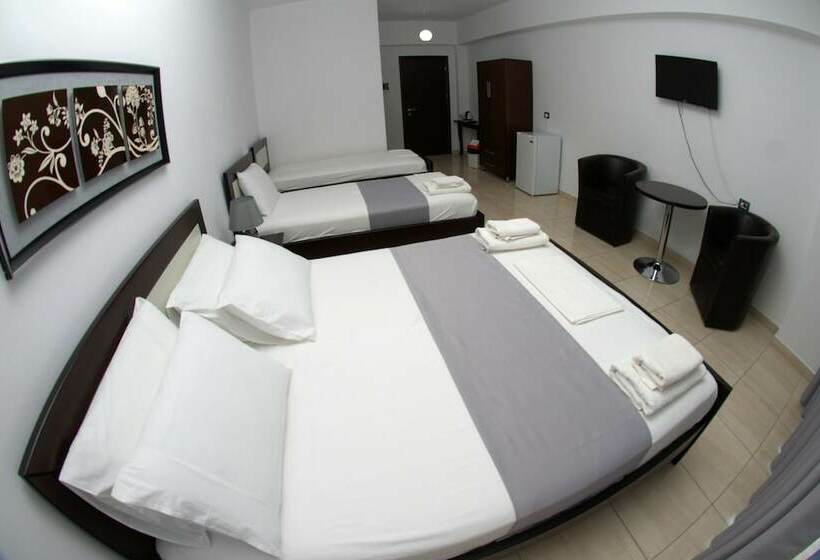 Четырехместный Номер Стандарт Вид на Море, Heksamil