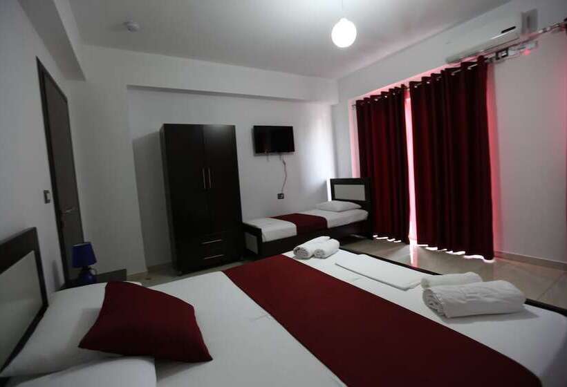 Трехместный Номер Стандарт с Балконом, Heksamil