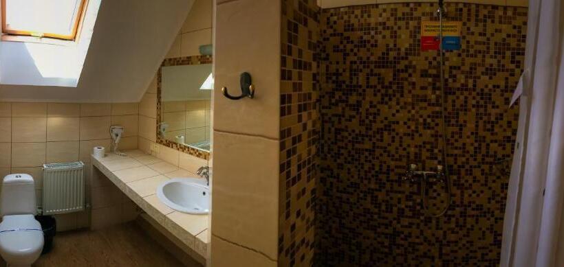 اتاق سوپریور, Pivdenna Brama