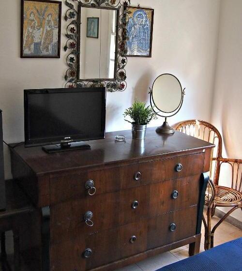 家庭间, Villa Furia