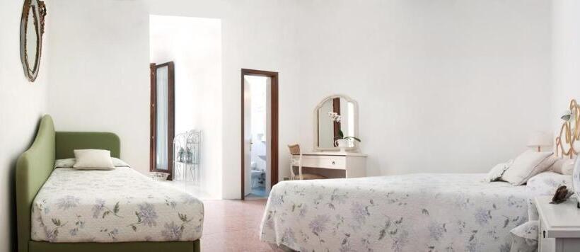 غرفة قياسية ثلاثية مزودة بشرفة, Villa La Fonte