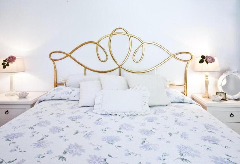 غرفة قياسية ثلاثية مزودة بشرفة, Villa La Fonte