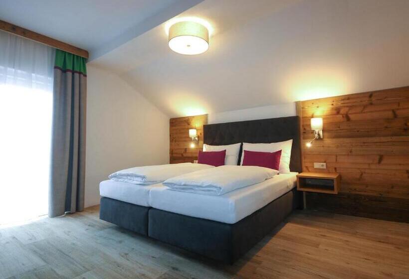 Quarto Estandar com Sacada, Kia Ora Hotel Restaurant