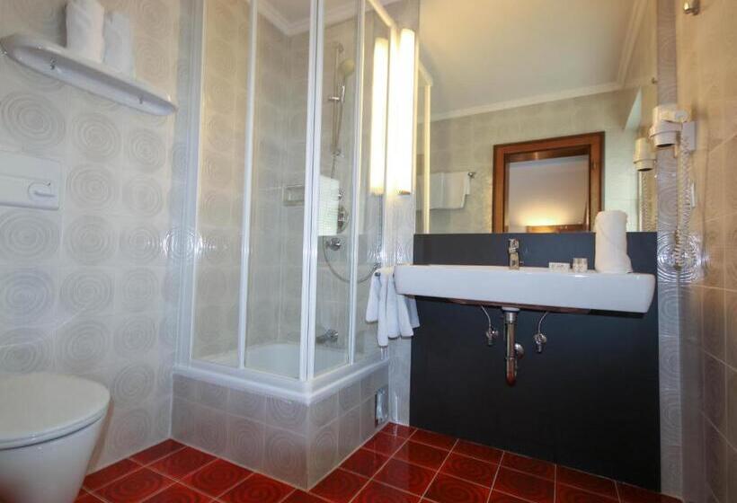 Quarto Estandar com Sacada, Kia Ora Hotel Restaurant