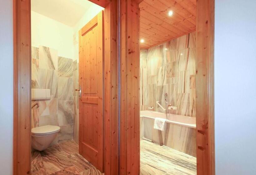 Chalet 1 Dormitório, Kia Ora Hotel Restaurant