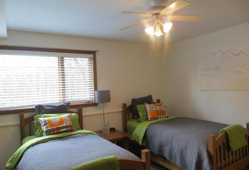 标准间, At Wits End B&b