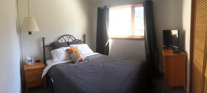 标准间, At Wits End B&b