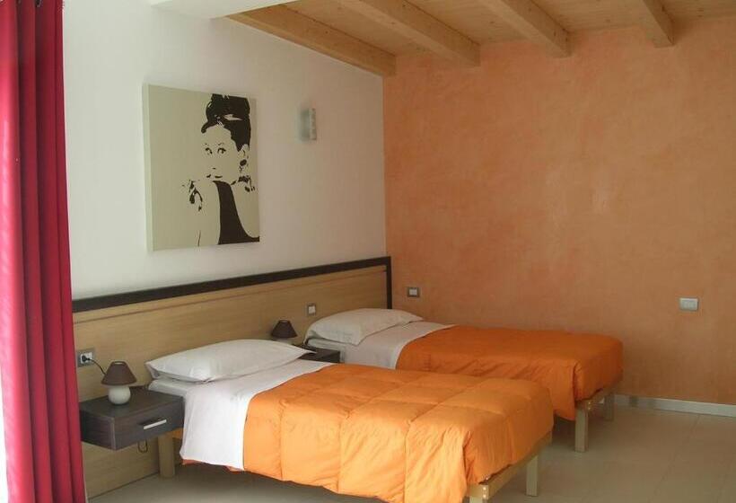 Номер Стандарт Трехместный, Be Home Fiera