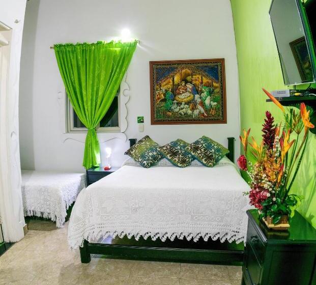 اتاق استاندارد سه نفره, Finca Azulinas