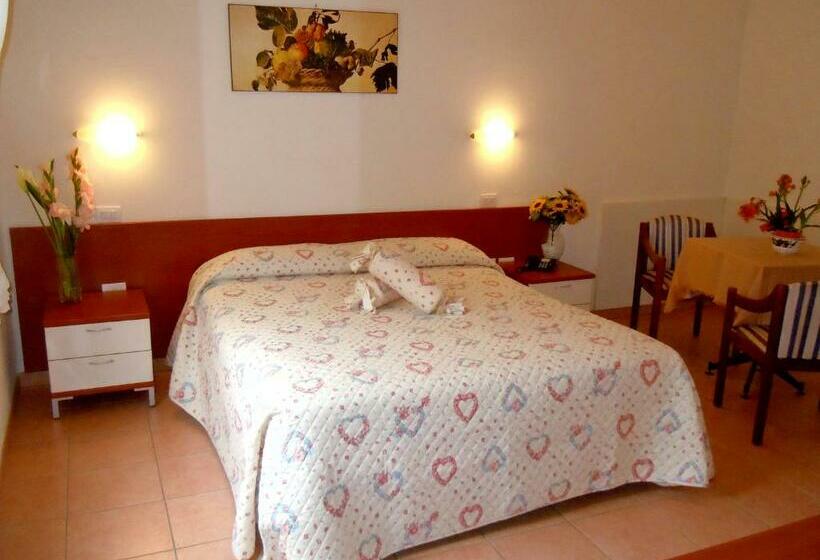 חדר סטנדרט, Albergo Elvira