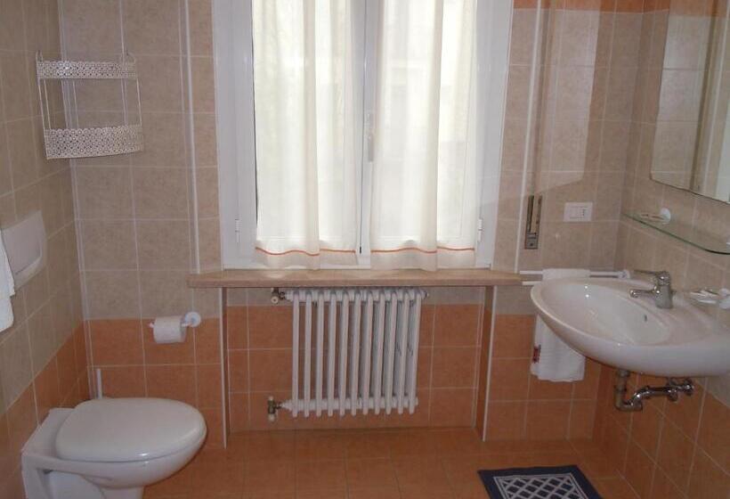 חדר סטנדרט, Albergo Elvira