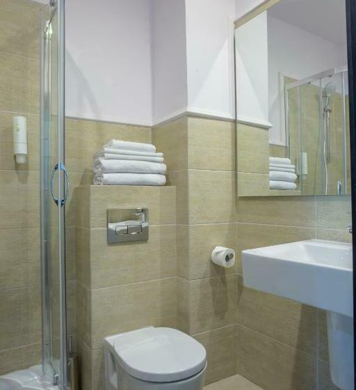 Superior Room King Size Bed, Alex