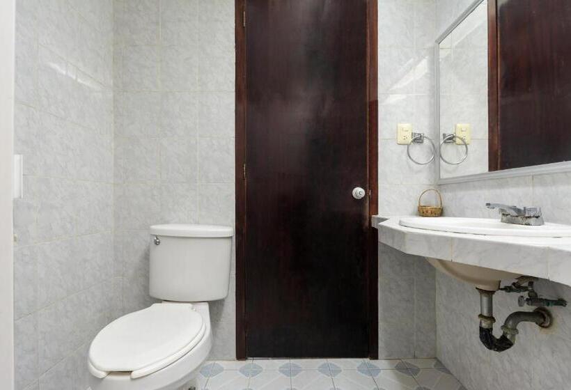 标准间, OYO Casa Blanca