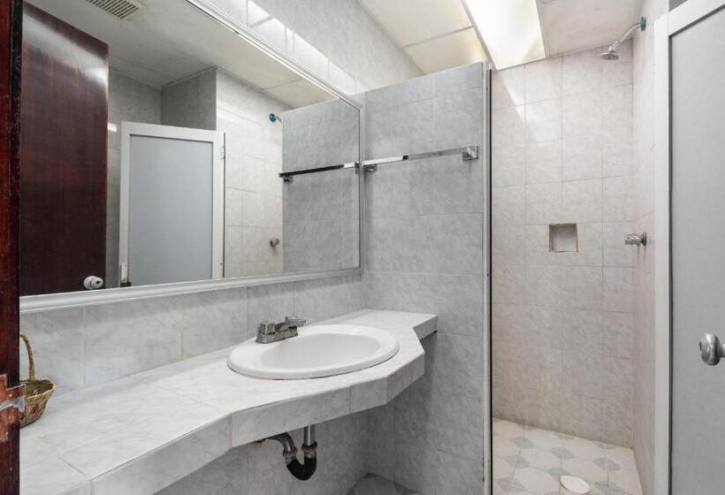 标准间, OYO Casa Blanca