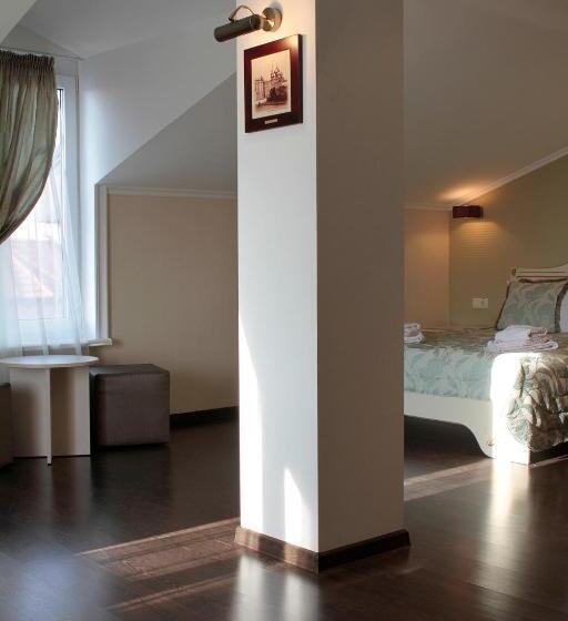 اتاق راحتی, Kolyada