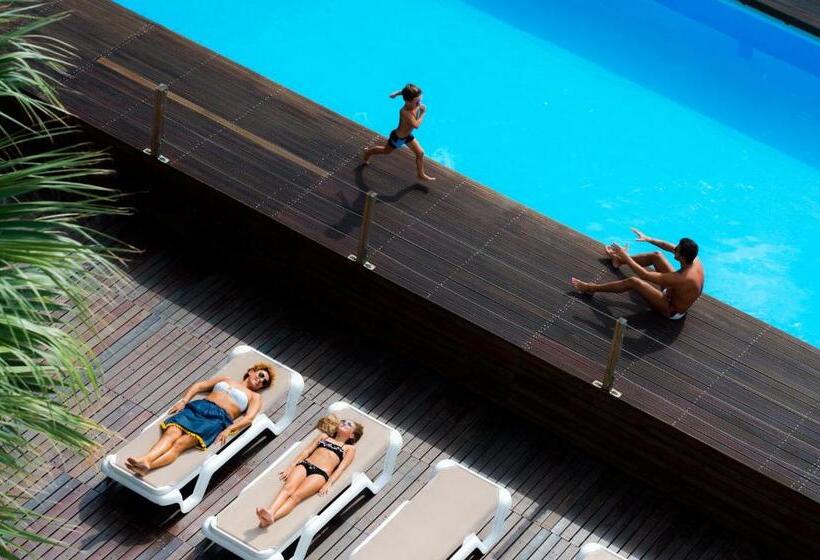 Dört Kişilik Lüks Oda, Lido Europa