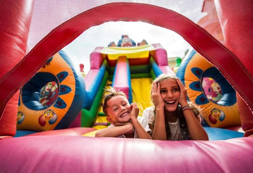 Dört Kişilik Lüks Oda, Lido Europa