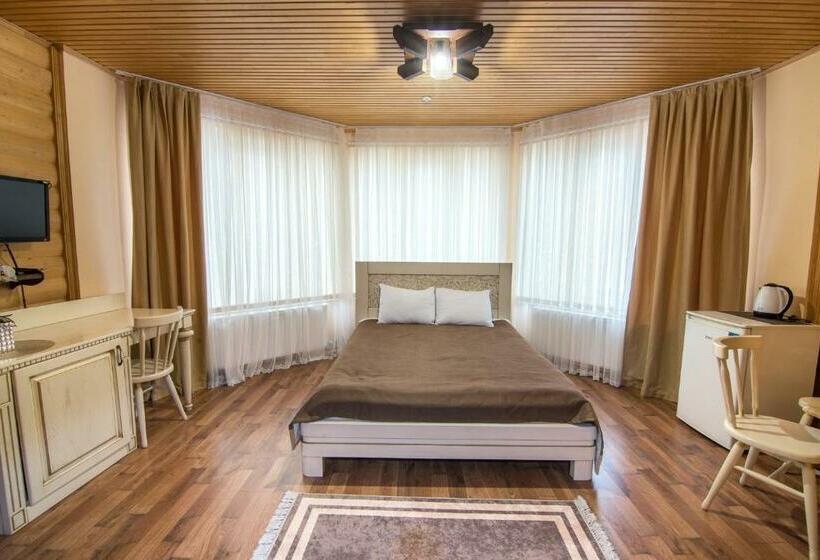 سوییت با چشمانداز کوه, Villa Leku Spa Resort