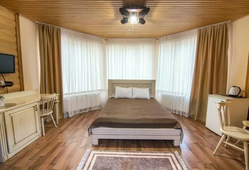 سوییت با چشمانداز کوه, Villa Leku Spa Resort