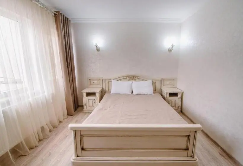 سوییت, Villa Leku Spa Resort