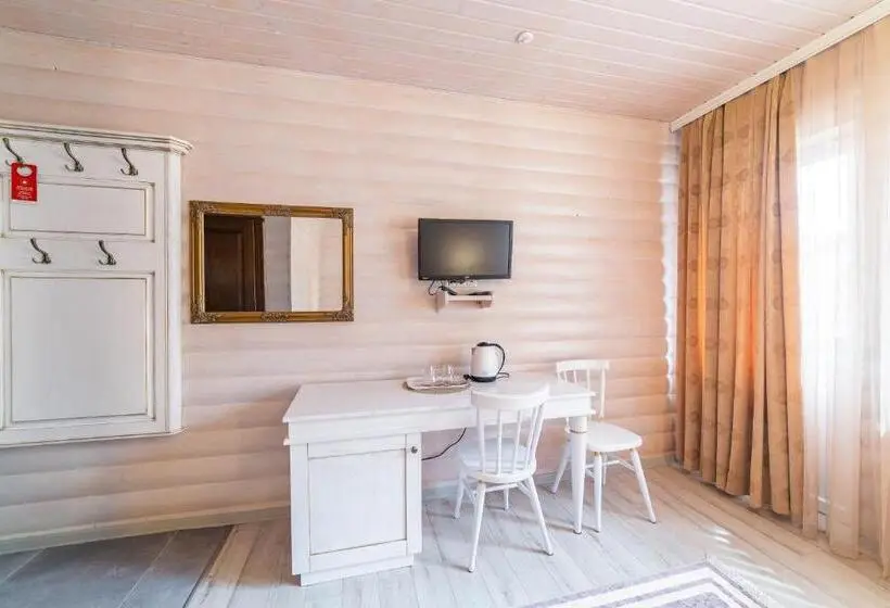 سوییت, Villa Leku Spa Resort
