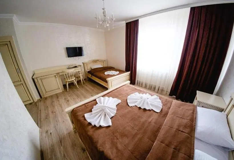 سوییت خانوادگی, Villa Leku Spa Resort