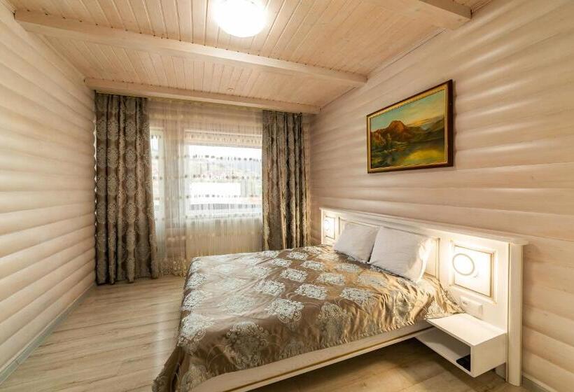 سوئیت جونیور با چشمانداز کوهستان, Villa Leku Spa Resort