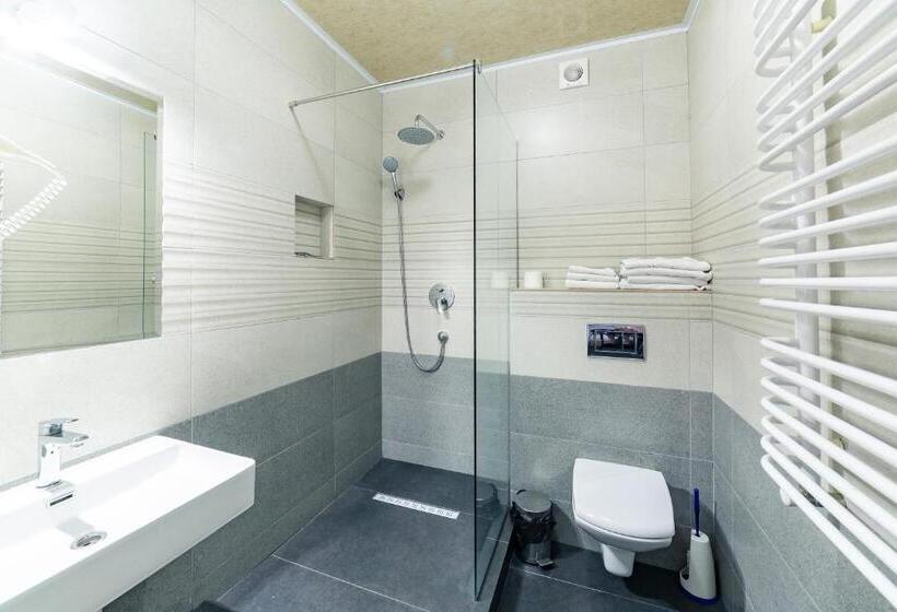 패밀리 룸, Villa Leku Spa Resort