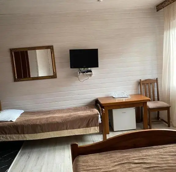 اتاق استاندارد سه نفره, Villa Leku Spa Resort