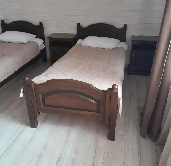 اتاق استاندارد سه نفره, Villa Leku Spa Resort
